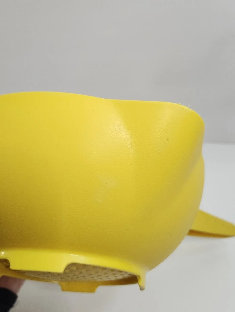Vintage 80s Tupperware 1 Quart Goldenrod Colander/Strainer 1200-10 11X8